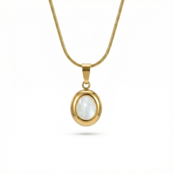 Oval pearl chain